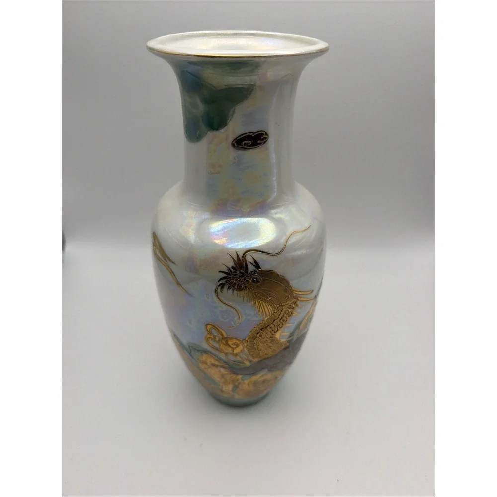 Aito China Dragon Vase 10 1/2